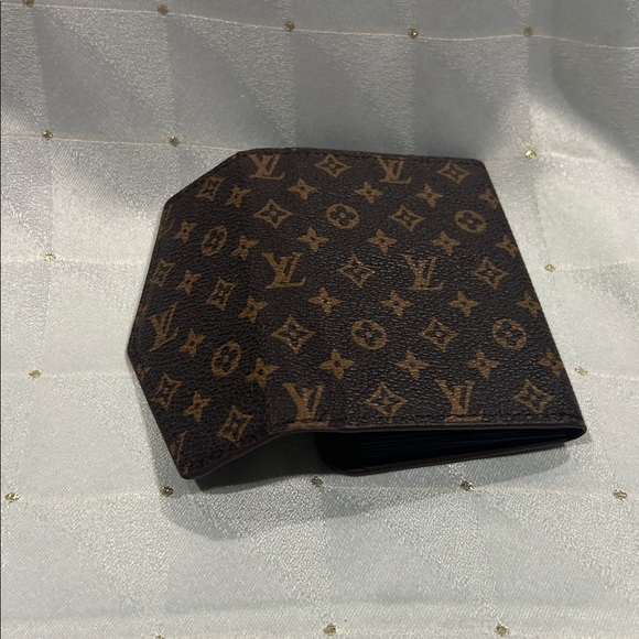 CARD HOLDER - Picture 4 of 5